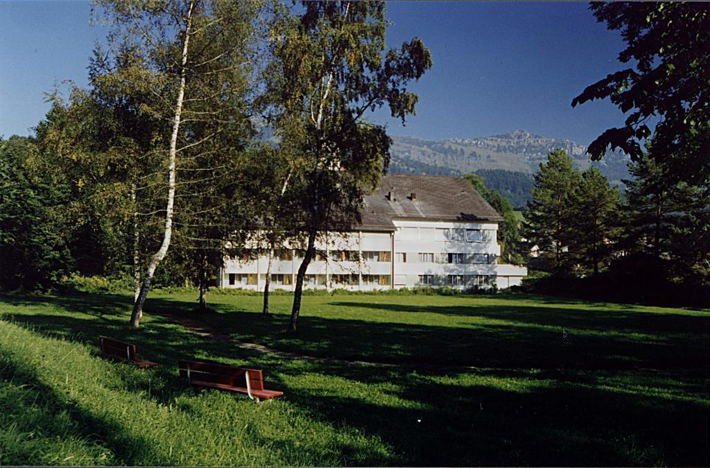 Hotel-Restaurant Sternen Nesslau Exterior foto