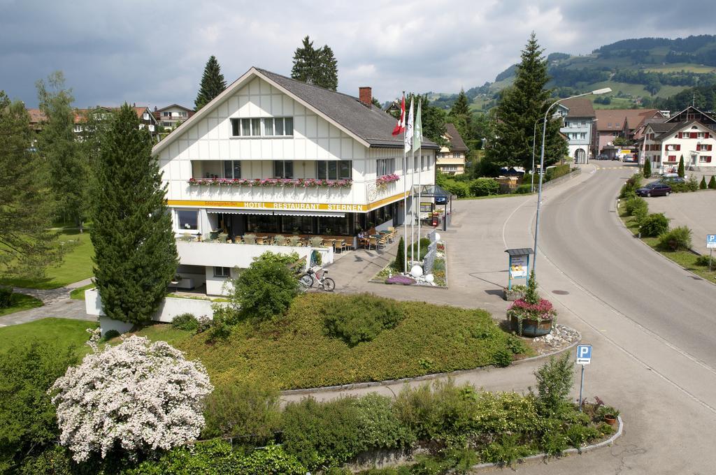 Hotel-Restaurant Sternen Nesslau Exterior foto